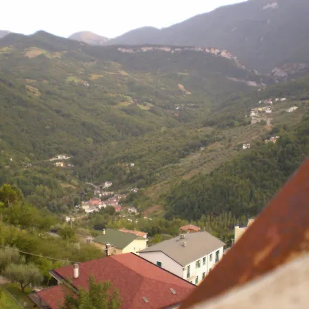 Apartment Casa Panorama Monte Camicia 1 *